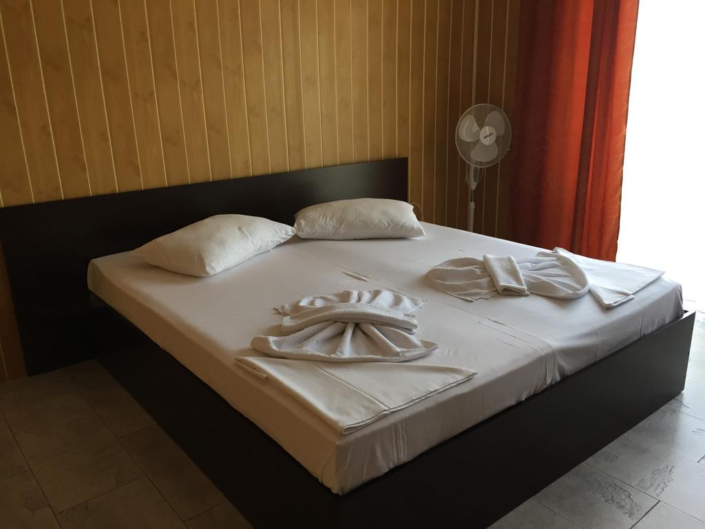 Vila Nusa Hotell Eforie Nord Eksteriør bilde