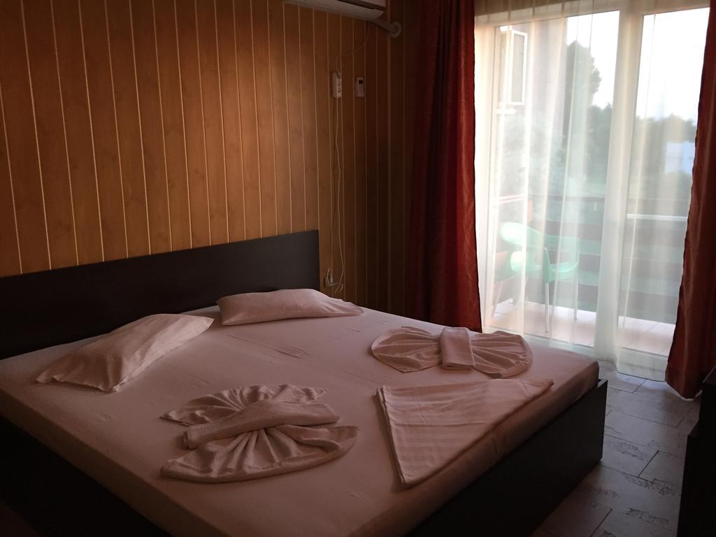 Vila Nusa Hotell Eforie Nord Eksteriør bilde